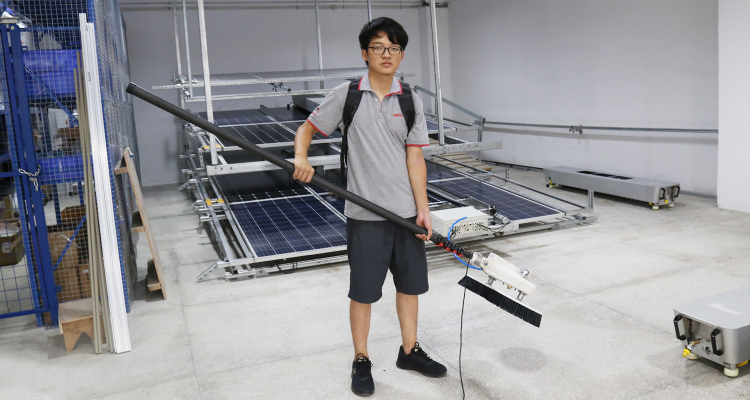 Четката за почистване е един от продуктите с най-малко инвестиции в оборудване за почистване на соларни панели