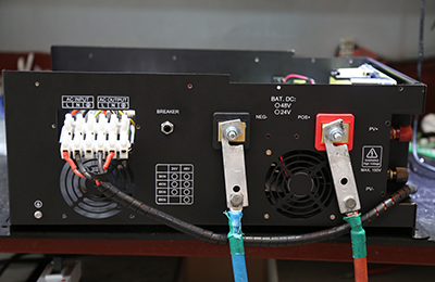 MPPT inverter controller